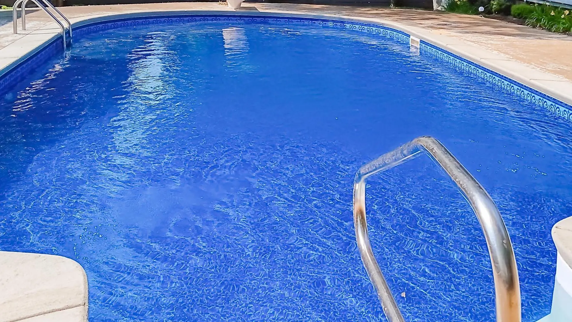The Pool House Villa Charlotte